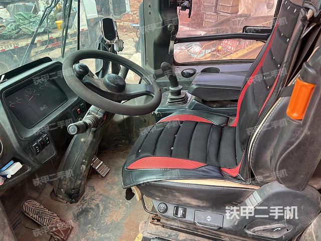 驾驶室工作台（整机外观及大件）