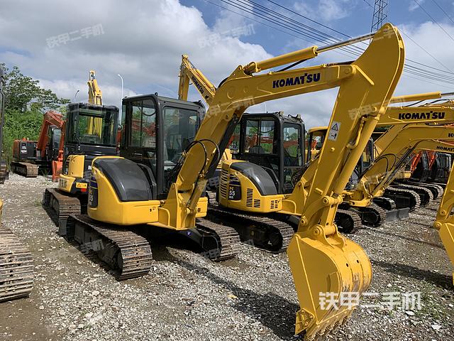 驾驶室整体（整机外观）