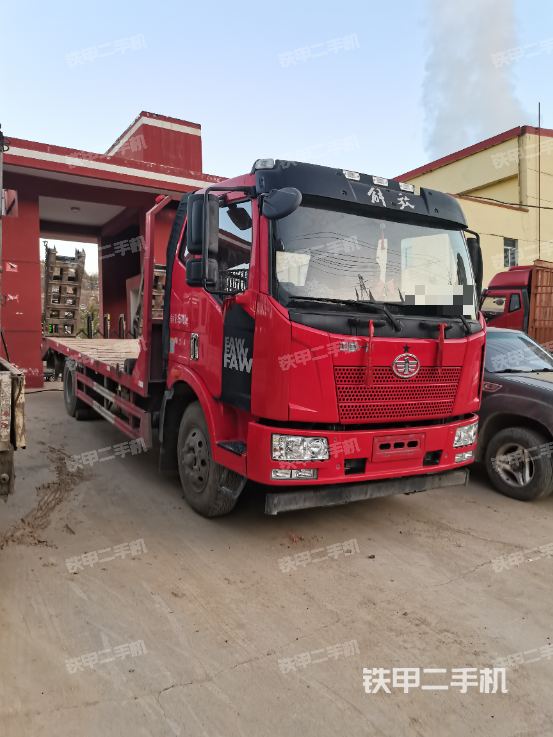 整机右侧（设备外观及核心部件）