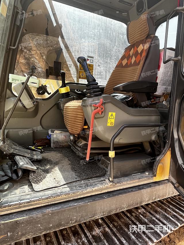 发动机整体俯视（整机外观）