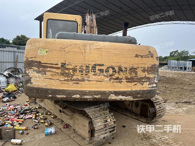 驾驶室顶部（整机外观）