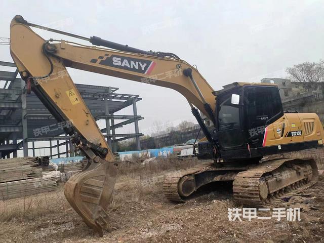 三一重工SY215C挖掘机
