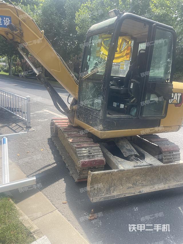 卡特彼勒CAT®303.5E CR 小型液压挖掘机