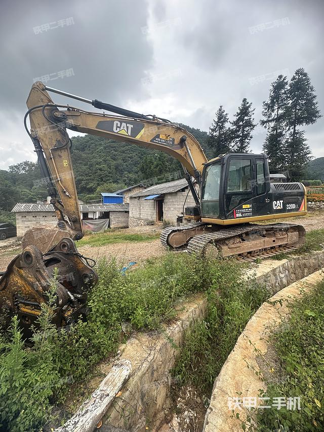 驾驶室整体（整机外观）