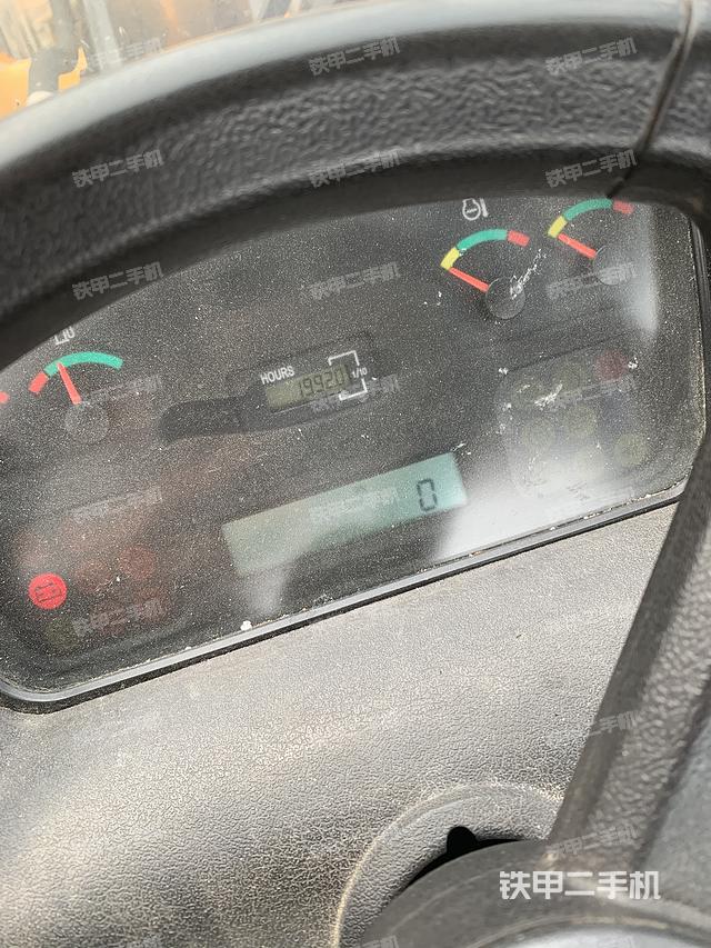 駕駛室操作臺（整機(jī)外觀及大件）