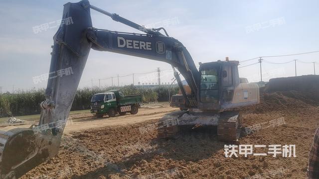 约翰迪尔E210LC挖掘机