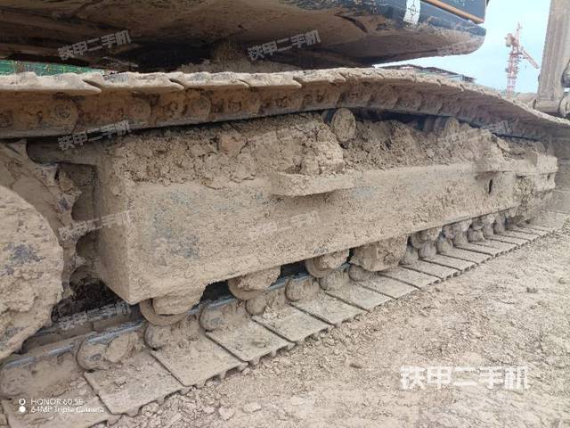 单侧履带整体（整机外观）