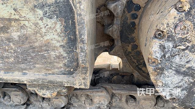 单侧履带整体（整机外观）