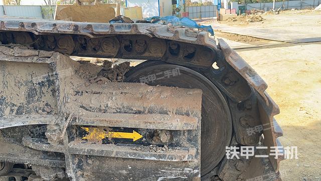 回转马达和主控阀（整机外观）