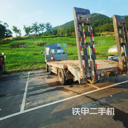 江淮重工6X2平板运输车