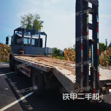 整机左侧（设备外观及核心部件）