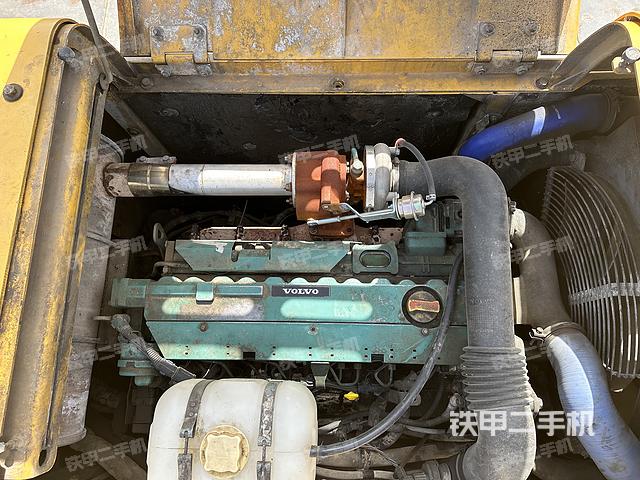 发动机整体俯视（整机外观）