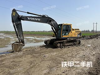 信阳市出售 沃尔沃 EC210B 挖掘机