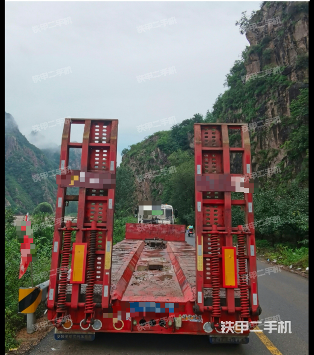 驾驶室操作台（设备外观及核心部件）