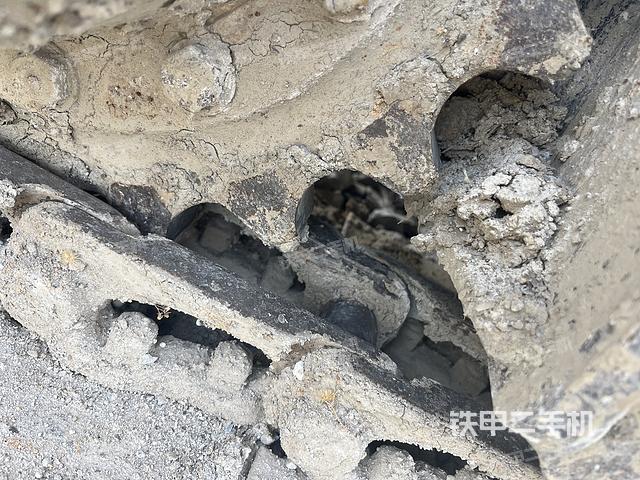 单侧履带整体（整机外观）