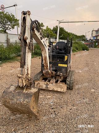 東城山貓E17Z挖掘機(jī)實(shí)拍圖片