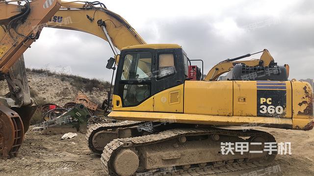 驾驶室顶部（整机外观）