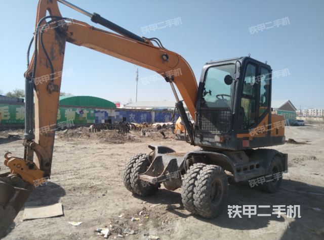 新源XYC75W-9挖掘机