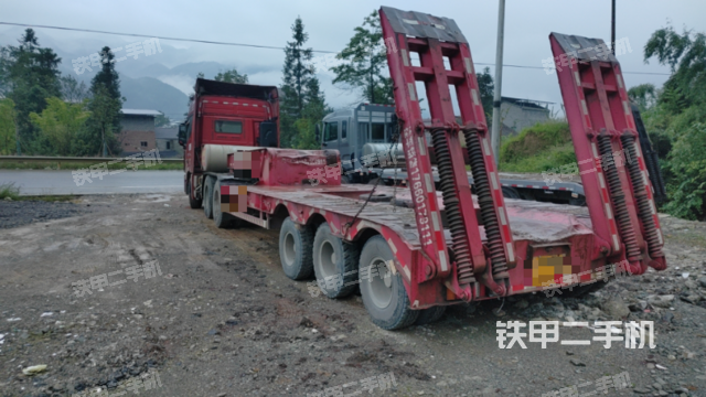 整机右后45°（设备外观及核心部件）