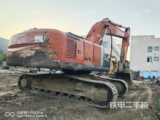 日立ZX240-3挖掘機(jī)
