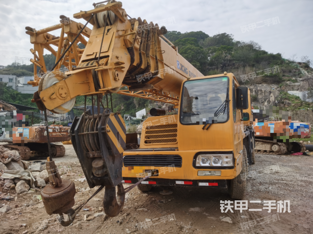 整機右側(cè)（設(shè)備外觀及核心部件）