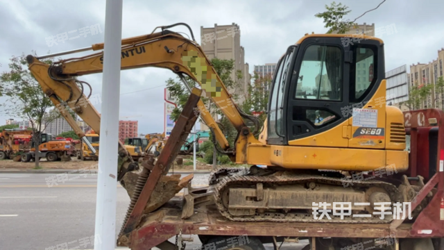 單側(cè)履帶整體（整機外觀）