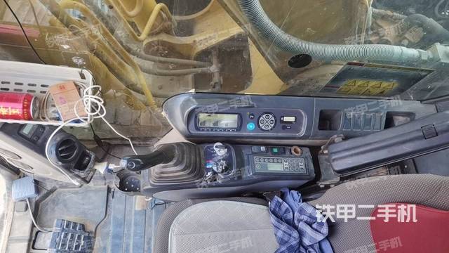 驾驶室整体（整机外观）