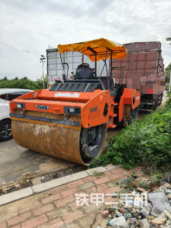 整機(jī)左側(cè)（設(shè)備外觀及核心部件）