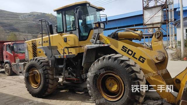 工作裝置整體（整機(jī)外觀及大件）