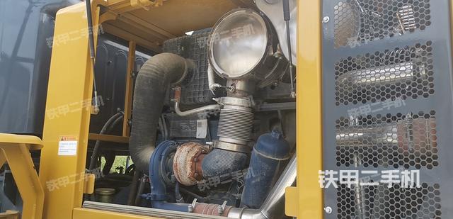 發(fā)動機左側（整機外觀及大件）