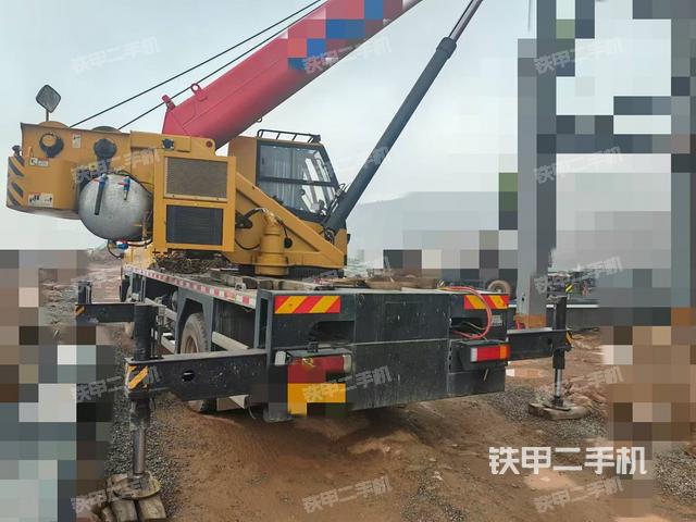 整機(jī)右后45°（設(shè)備外觀及核心部件）