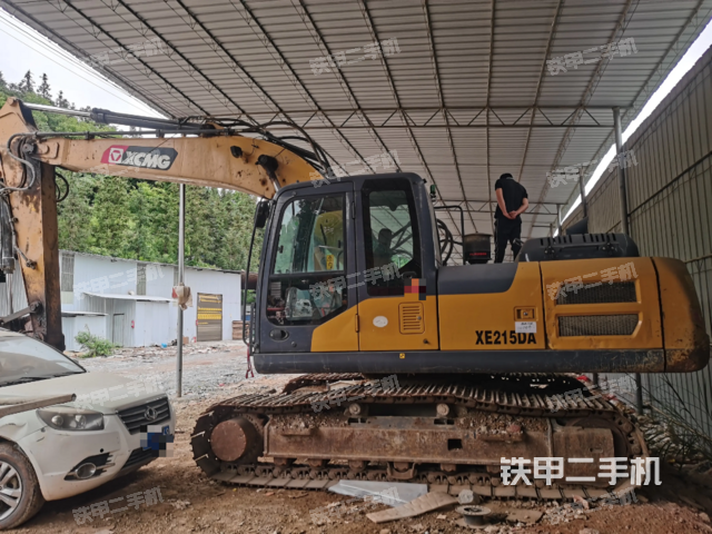 徐工XE200DA挖掘机