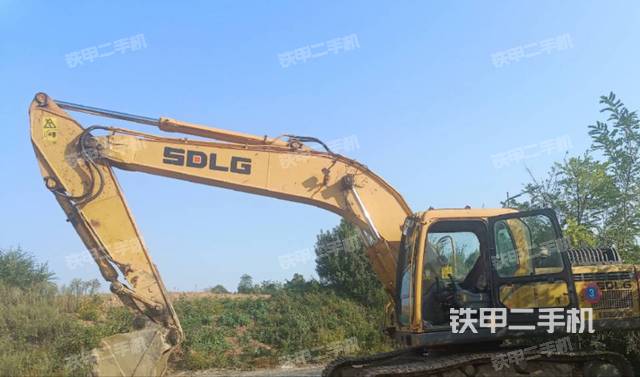 駕駛室頂部（整機(jī)外觀）