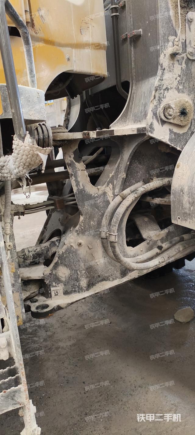 發(fā)動機右側(cè)（整機外觀及大件）