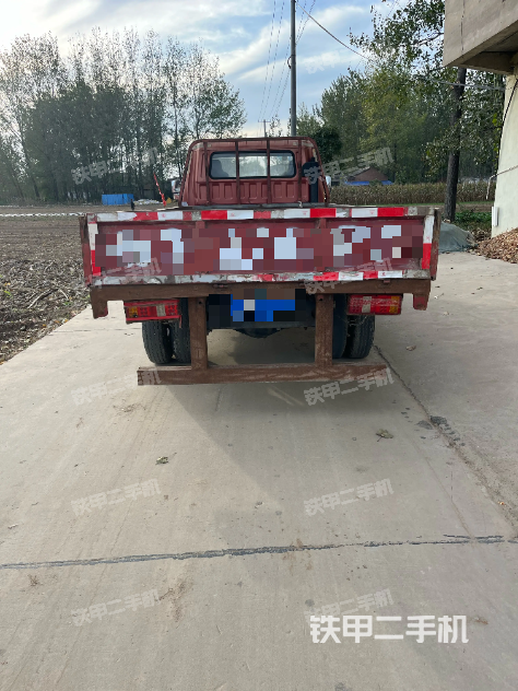 整机右后45°（设备外观及核心部件）