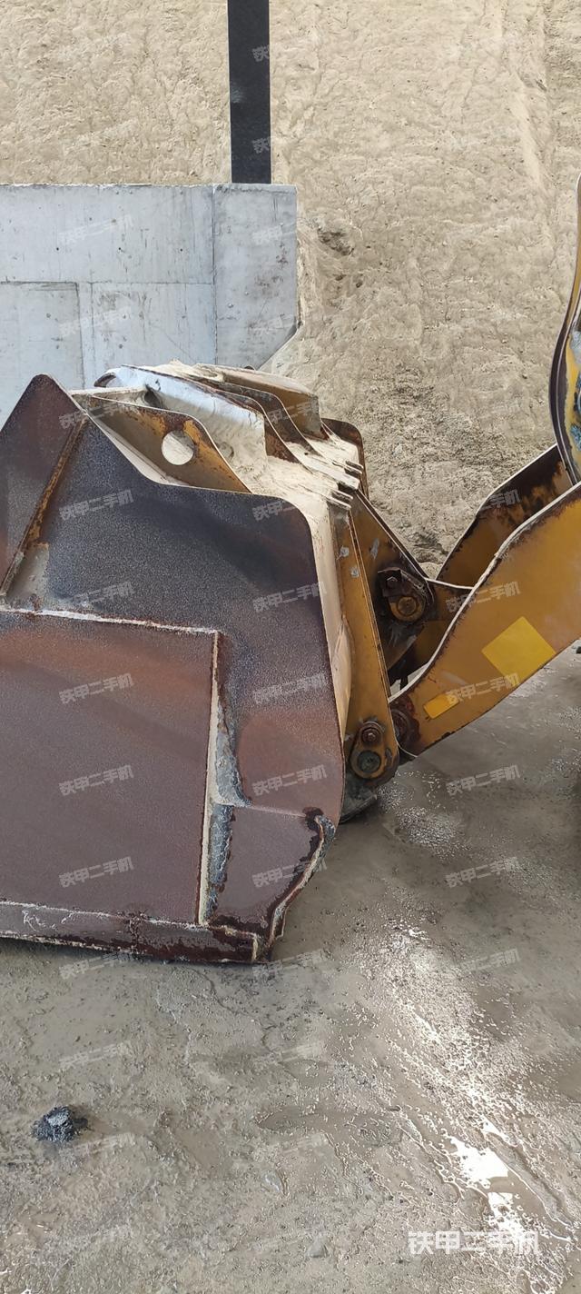 工作裝置整體（整機外觀及大件）