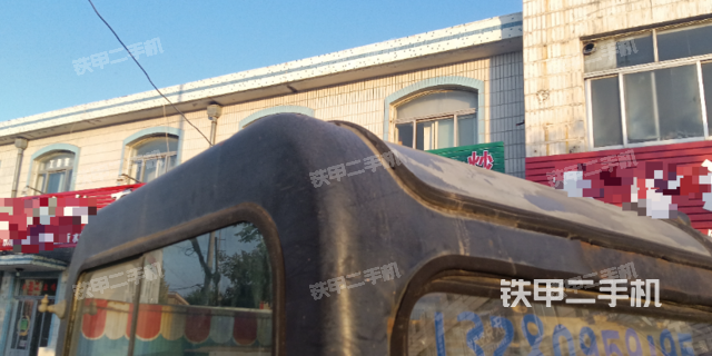 驾驶室顶部（整机外观）