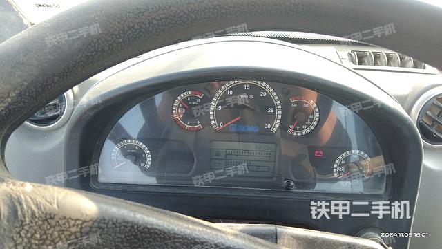 駕駛室操作臺(tái)（整機(jī)外觀及大件）