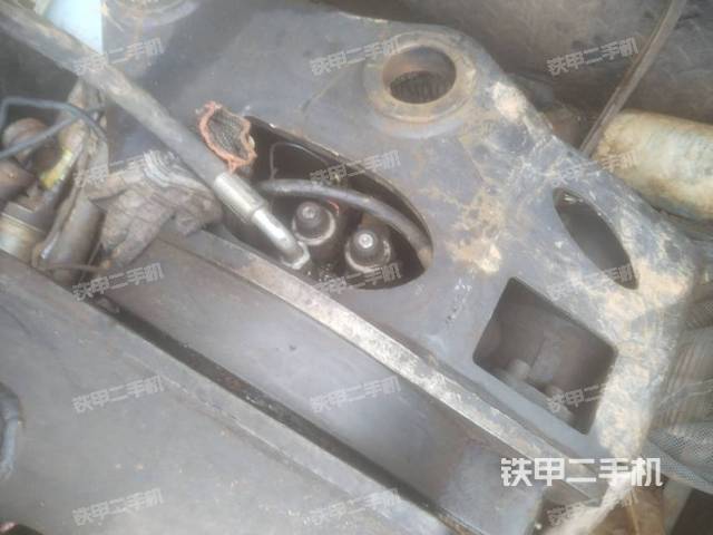 整機左側（設備外觀及核心部件）