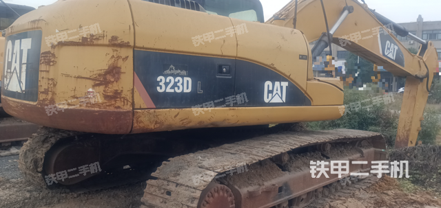 整機(jī)右后45°(整機(jī)外觀) 整機(jī)右后45°(整機(jī)外觀)