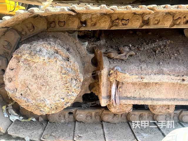 單側(cè)履帶整體（整機(jī)外觀）