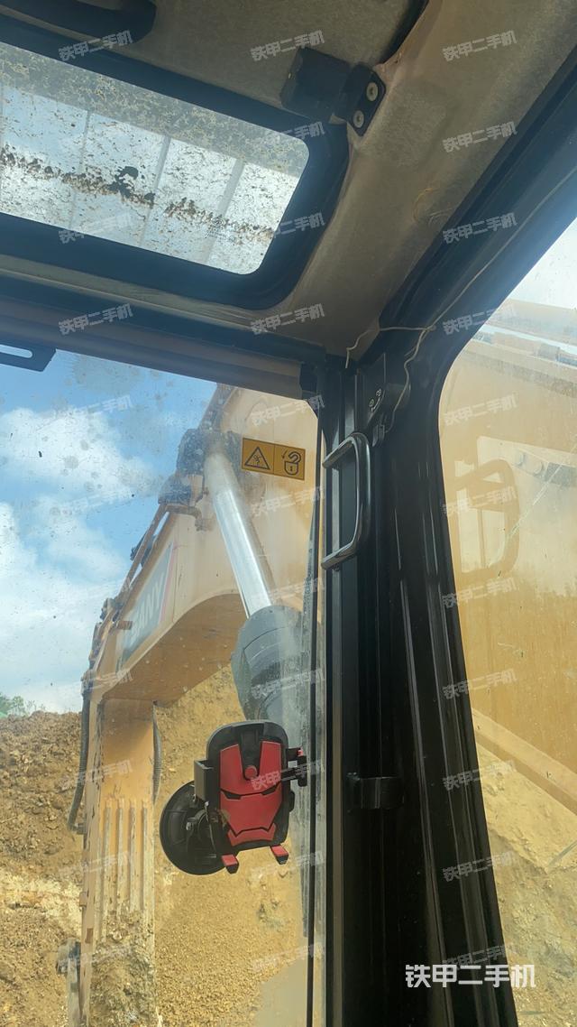 駕駛室整體（整機(jī)外觀）