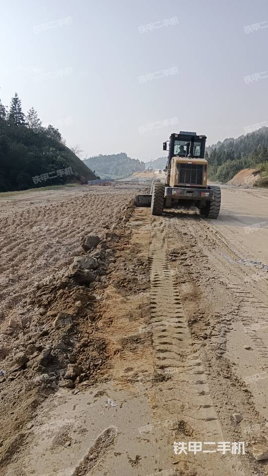 整機(jī)右后45°（設(shè)備外觀及核心部件）