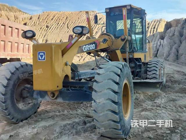 整機(jī)左側(cè)（設(shè)備外觀及核心部件）