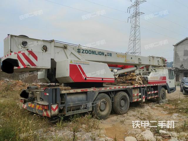 整機右后45°（設備外觀及核心部件）