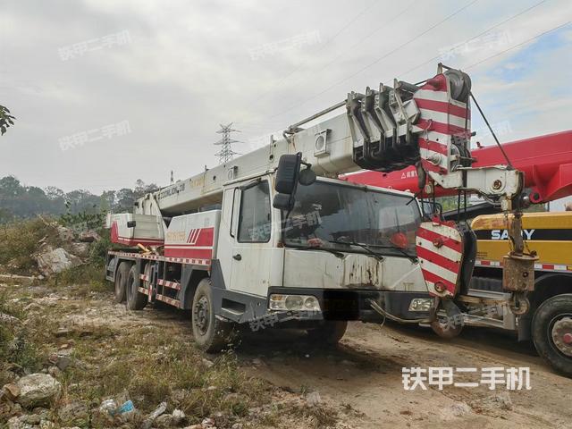 整機左側（設備外觀及核心部件）