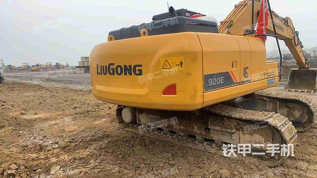 整機右后45°（整機外觀）