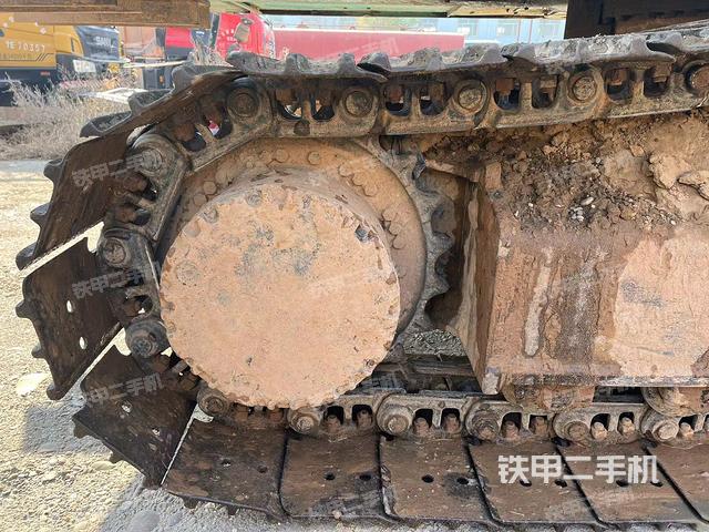發(fā)動(dòng)機(jī)整體俯視(整機(jī)外觀) 發(fā)動(dòng)機(jī)整體俯視(整機(jī)外觀)