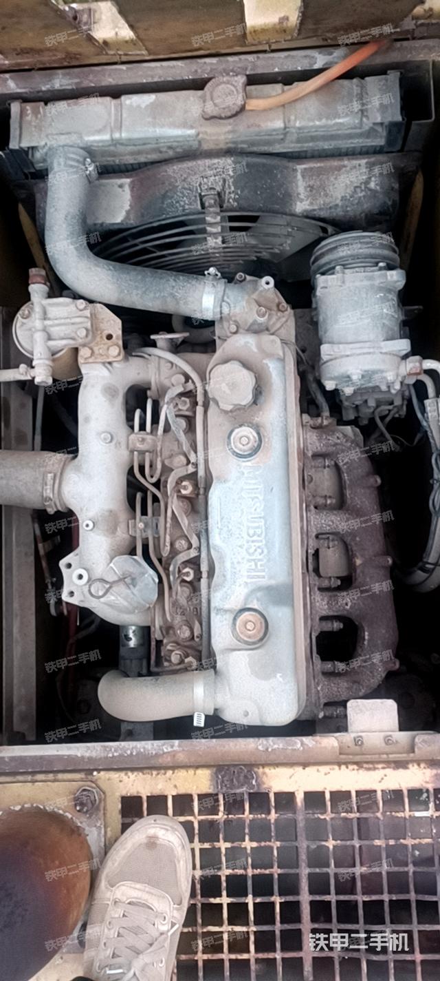 發(fā)動機(jī)整體俯視(整機(jī)外觀) 發(fā)動機(jī)整體俯視(整機(jī)外觀)