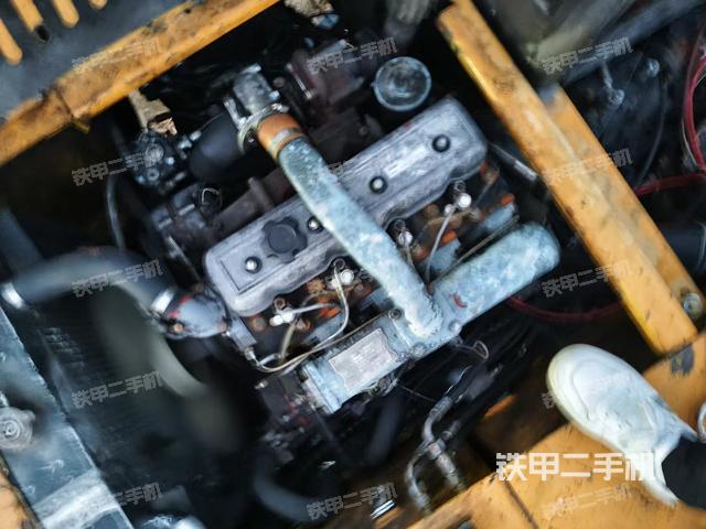 發(fā)動(dòng)機(jī)整體俯視(整機(jī)外觀) 發(fā)動(dòng)機(jī)整體俯視(整機(jī)外觀)